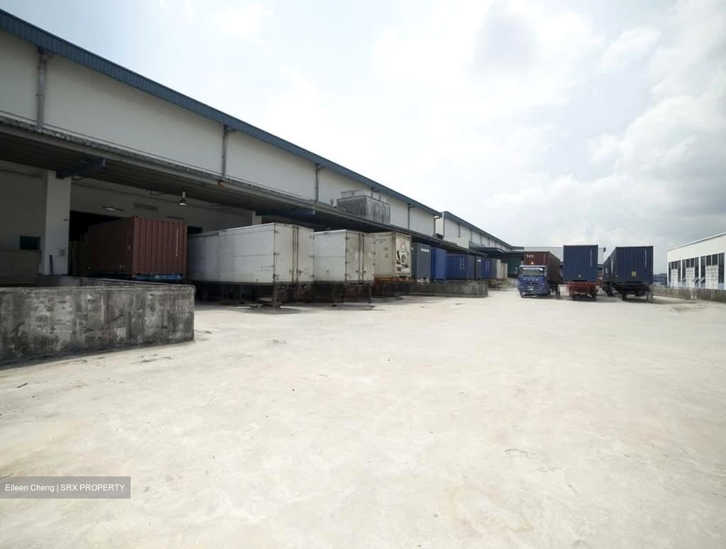 Penjuru Place (D22), Warehouse #573918511